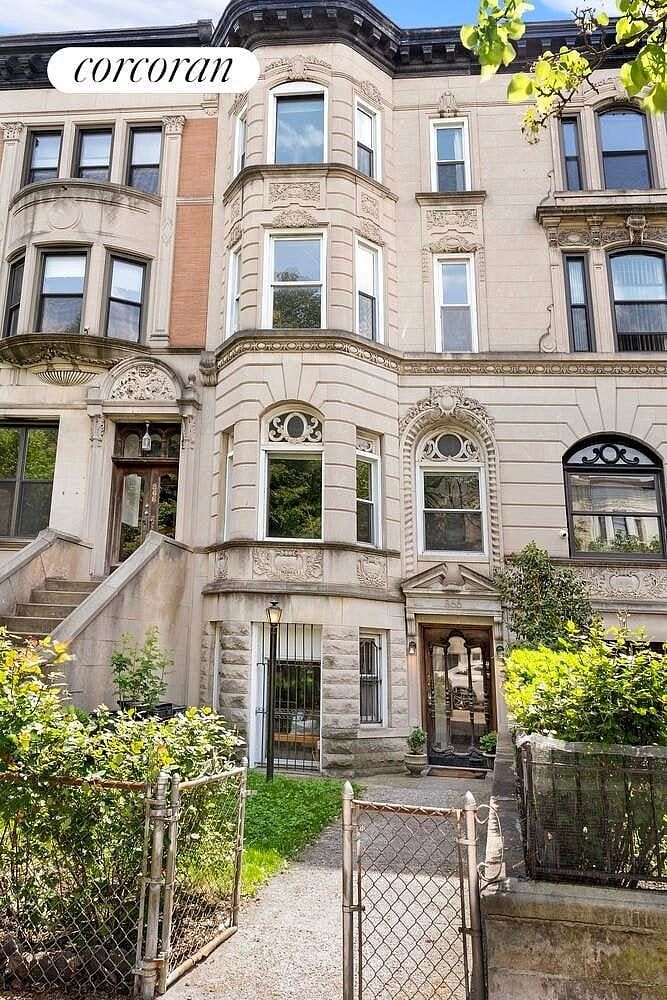 866 Prospect Place