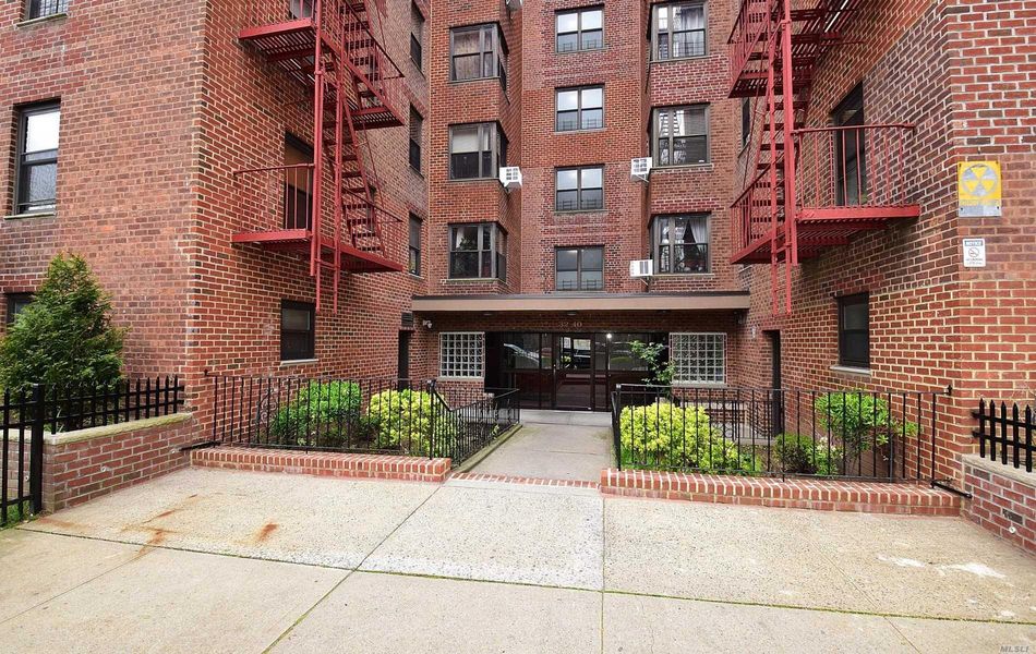 Image 1 of 19 for 32-40 89th Street #407 in Queens, E. Elmhurst, NY, 11369