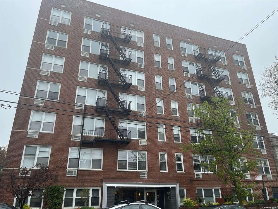 Image 1 of 12 for 50-15 39th Street #6H in Queens, Sunnyside, NY, 11104