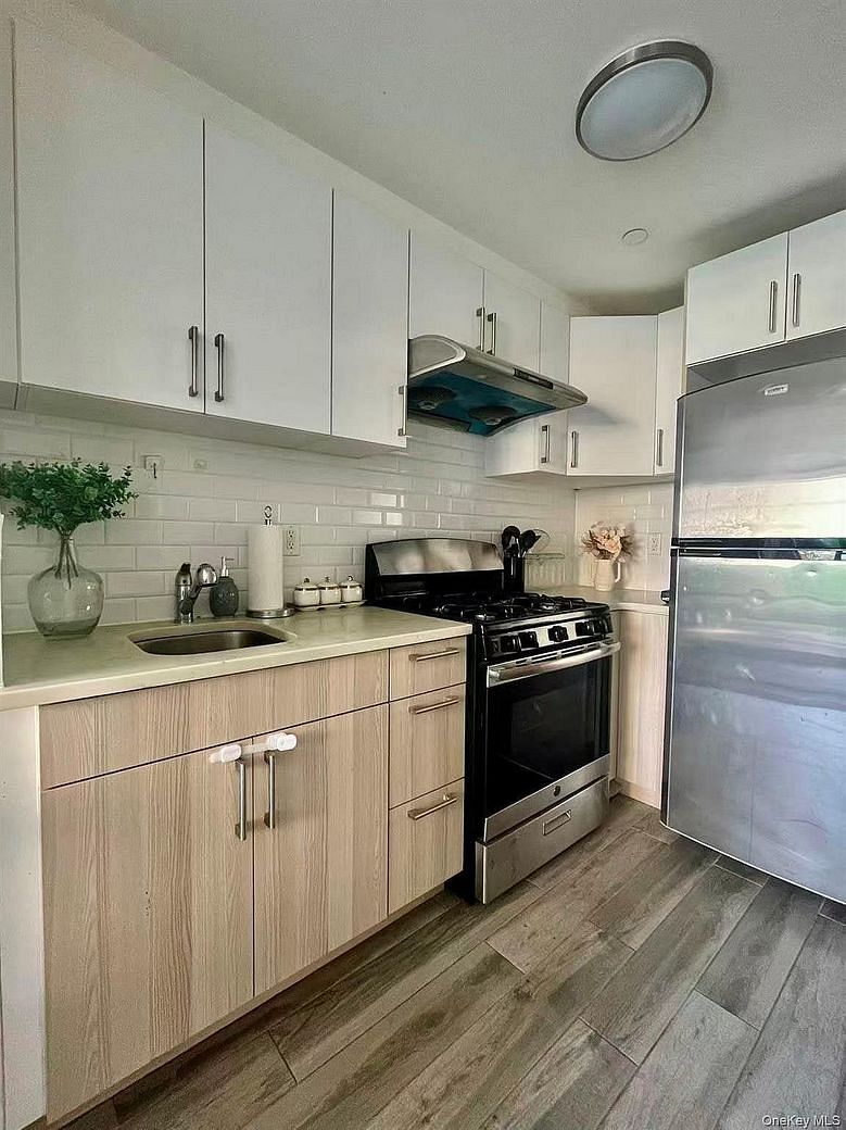 869 57th Street #205