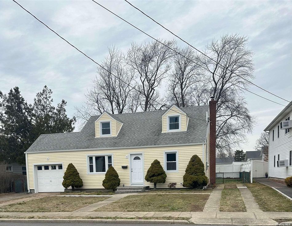 Image 1 of 22 for 16 Grant Avenue in Long Island, Bethpage, NY, 11714