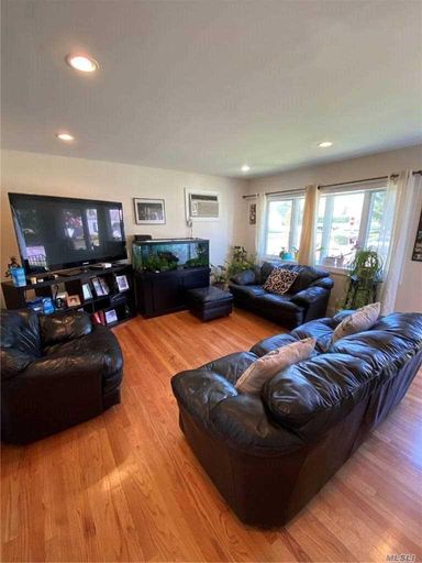 Image 1 of 9 for 39 Virginia Ave in Long Island, Plainview, NY, 11803