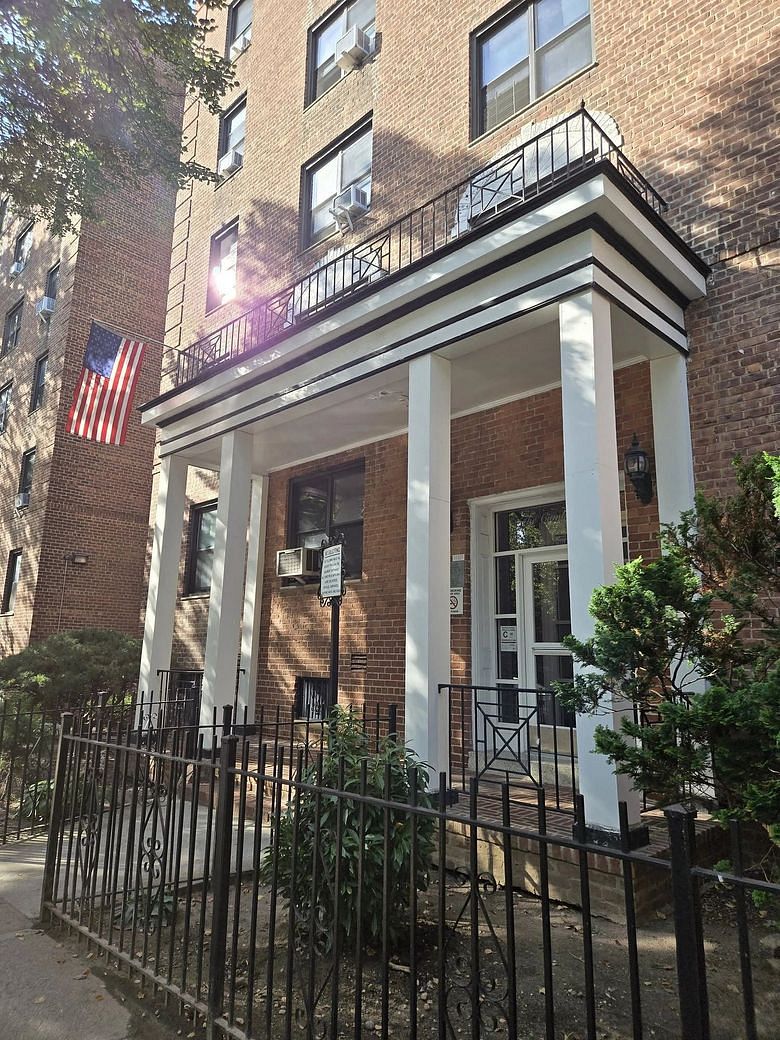 87-09 34th Avenue #2K