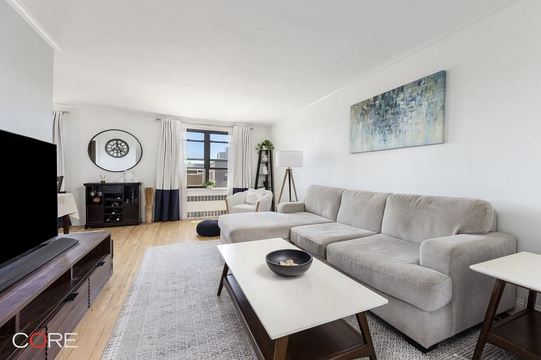 87-09 34th Avenue #6J
