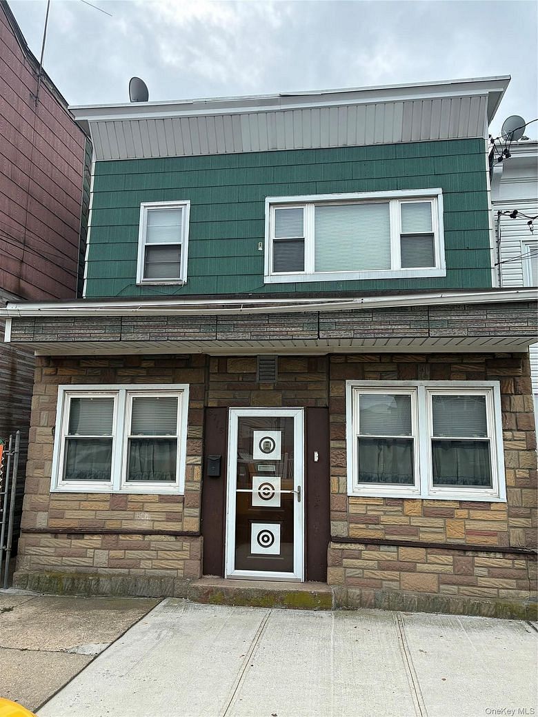 87-18 95th Avenue