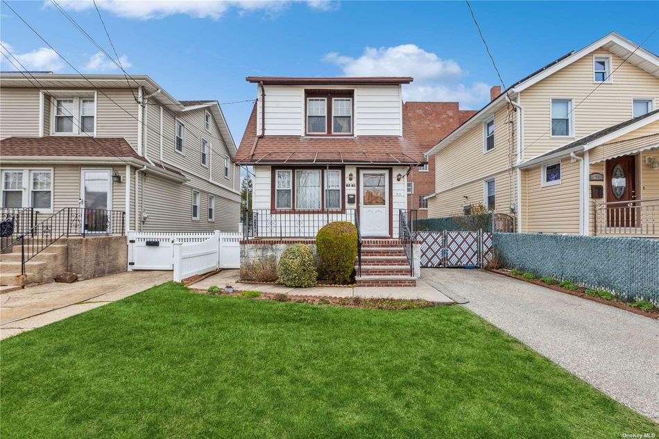Image 1 of 23 for 87-41 259th Street in Queens, Floral Park, NY, 11001