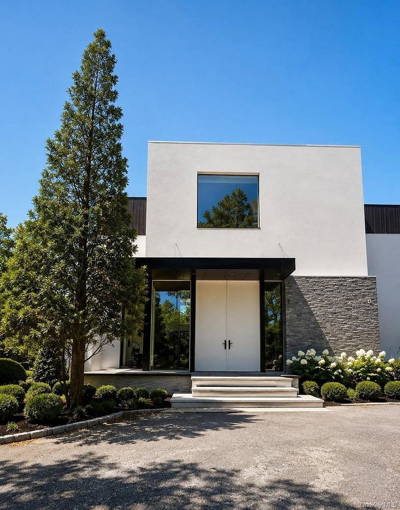 87 Castle Hill Court