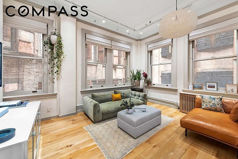 874 Broadway #407