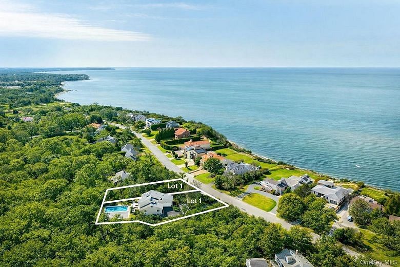 875 & 785 The Strand