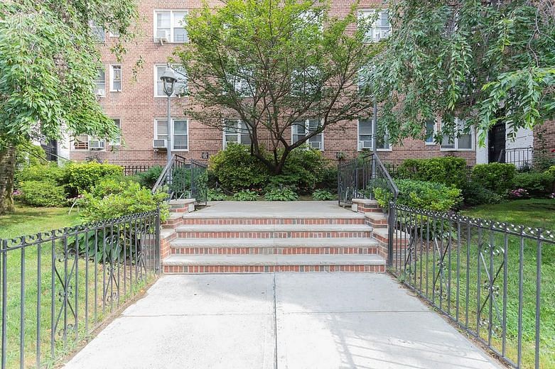 88-01 35th Avenue #6D