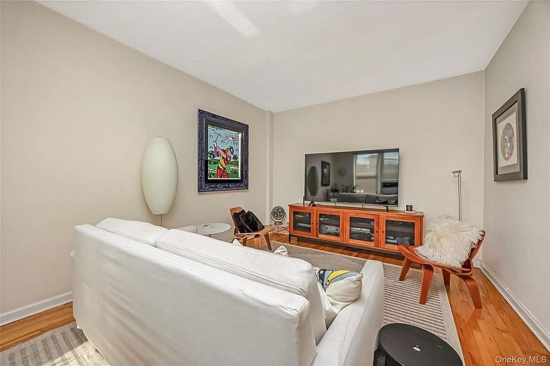88-02 35th Avenue #6M