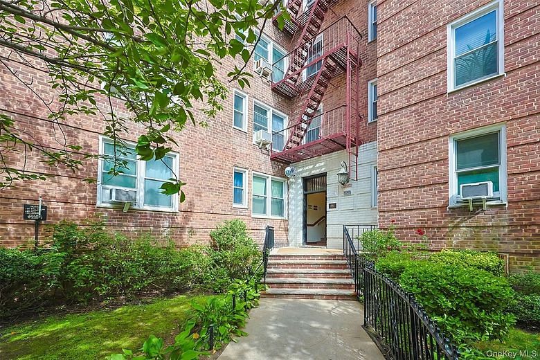 88-09 35th Avenue #2O