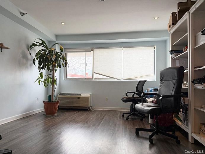 88 Cuttermill Road #308