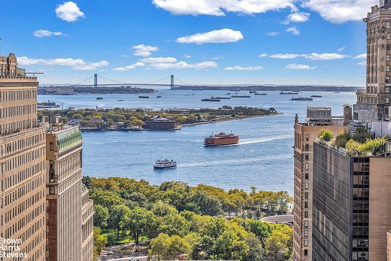 88 Greenwich Street #2704