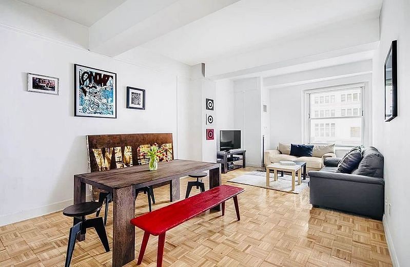 88 Greenwich Street #325