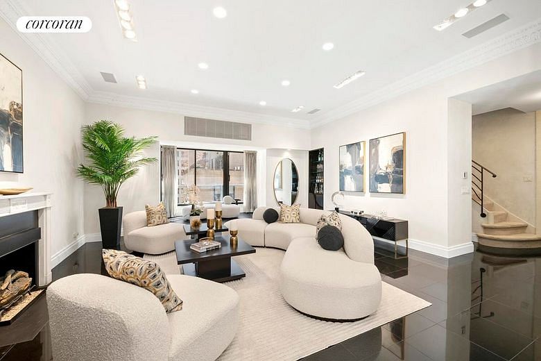 880 Fifth Avenue #12L