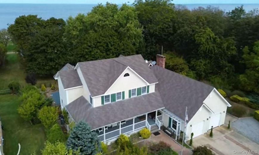 886 Sound Shore Road