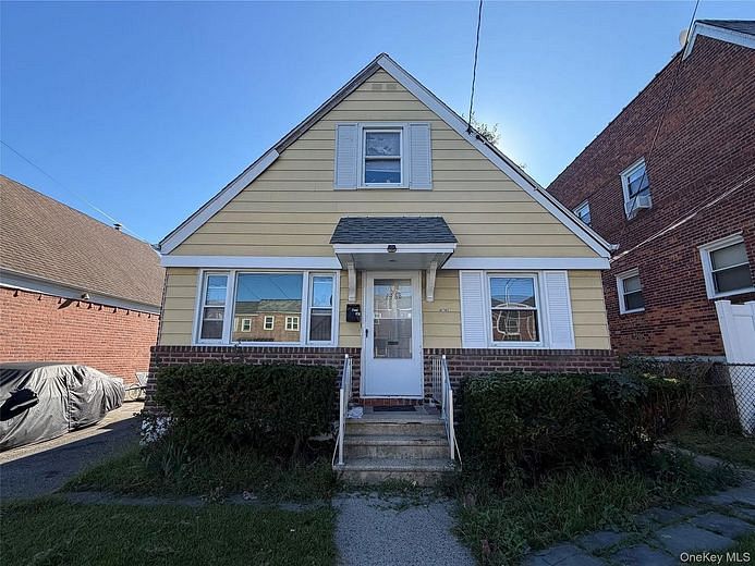 89-68 Springfield Boulevard