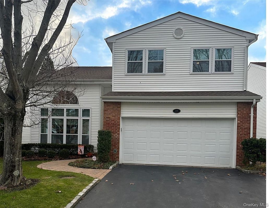 Image 1 of 28 for 89 Hamlet Drive in Long Island, Huntington, NY, 11725