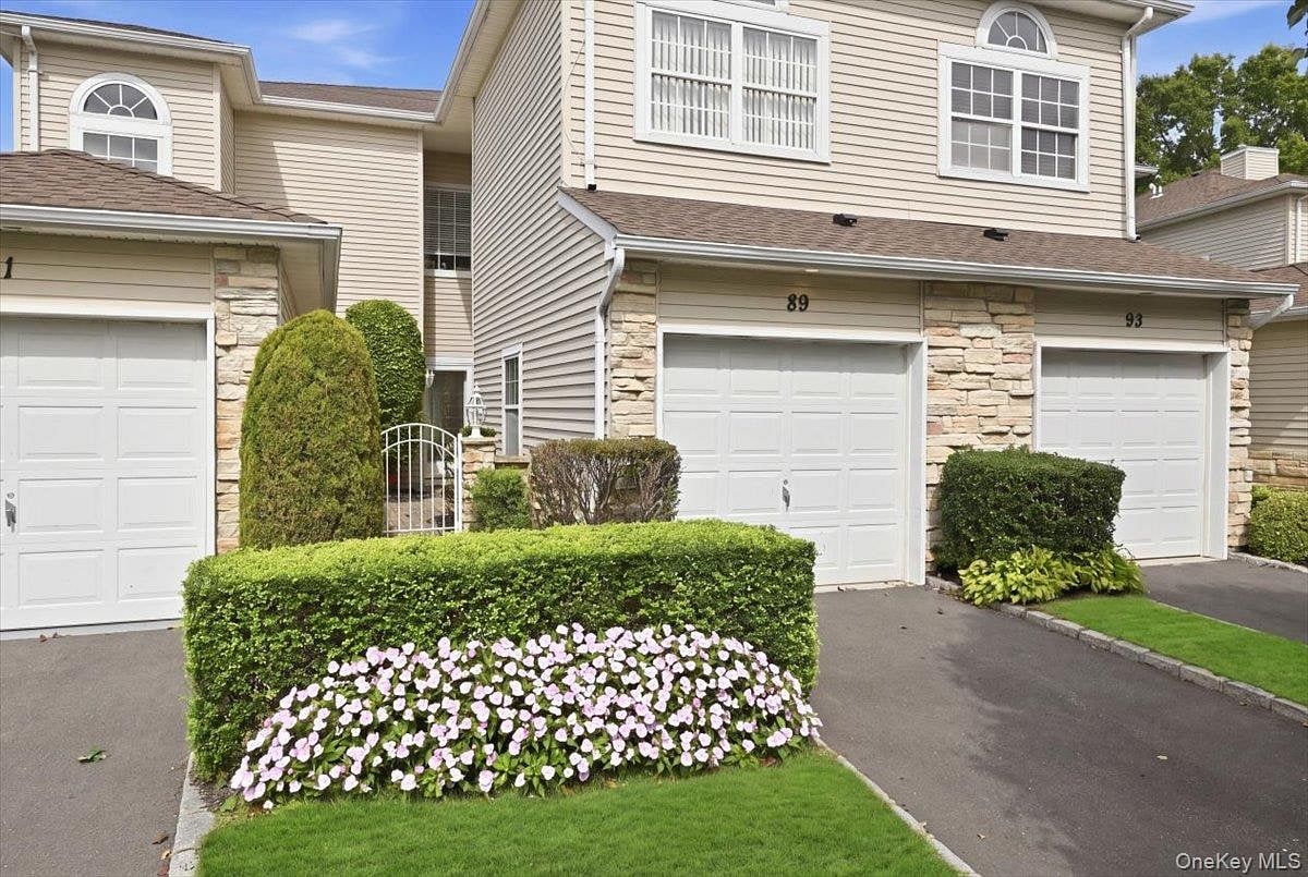 89 Windwatch Drive
