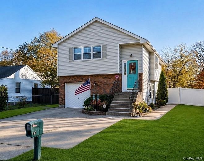 89 Woodycrest Drive