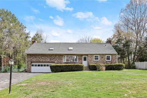 Image 1 of 25 for 892 Ferris Place in Westchester, Yorktown, NY, 10598
