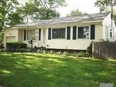 Image 1 of 1 for 165 Thomas St in Long Island, Brentwood, NY, 11717
