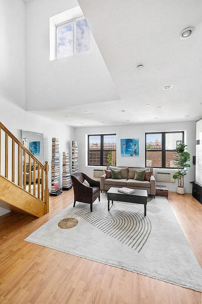 895 Myrtle Avenue #APT4B