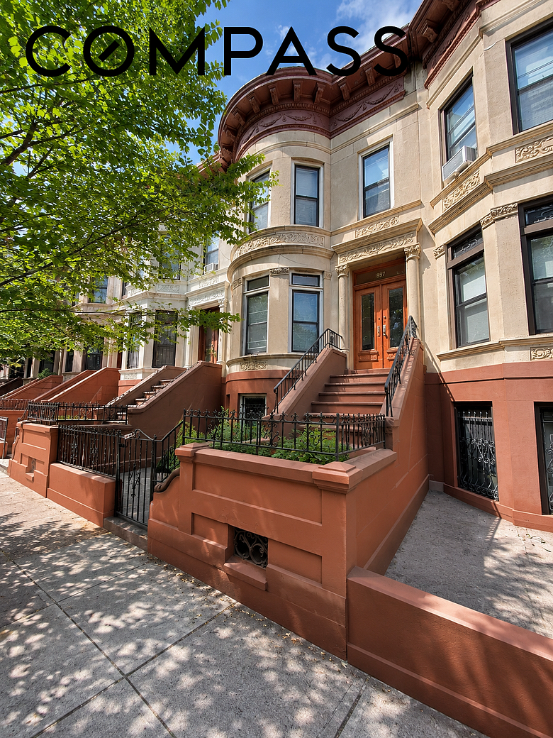 897 Lincoln Place
