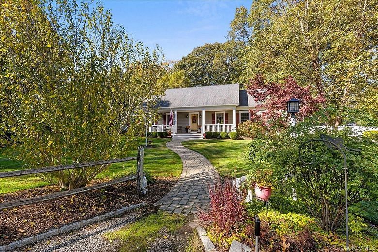 898 Peconic Bay Boulevard