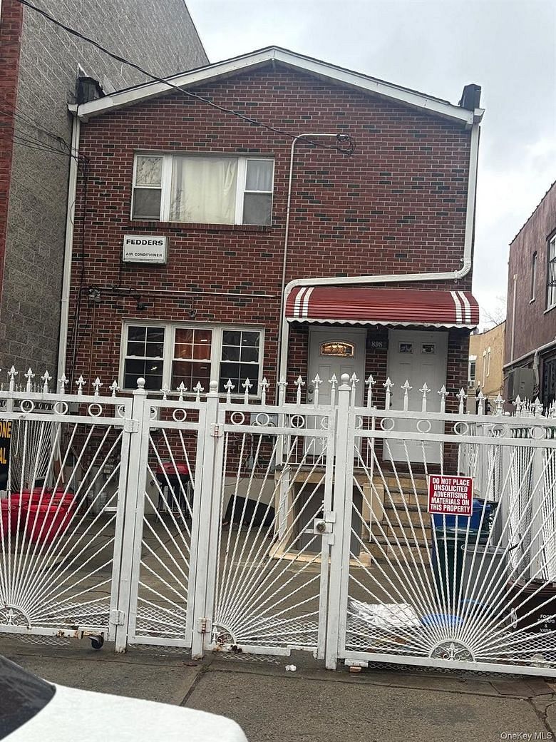 898 Thomas S Boyland Street