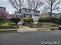 899 Cleveland Street