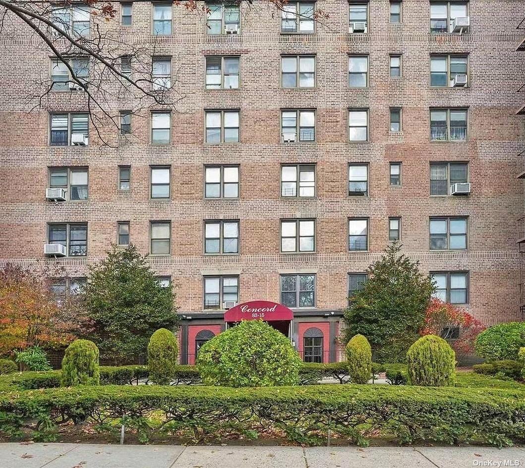 83-15 98th Street #1J in Queens, Woodhaven, NY 11421