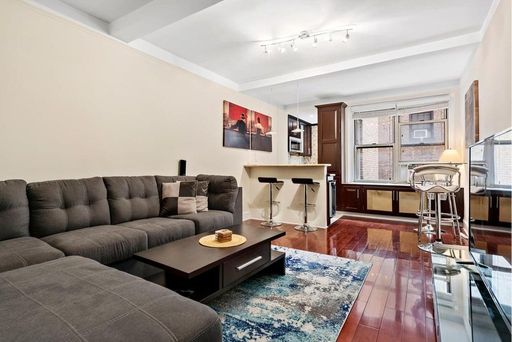Image 1 of 12 for 60 Gramercy Park North #6J in Manhattan, NEW YORK, NY, 10010