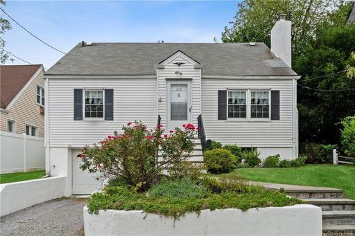 Image 1 of 20 for 225 Frank Avenue in Westchester, Mamaroneck, NY, 10543