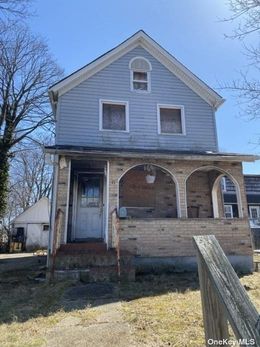 Image 1 of 5 for 92 Columbia Street in Long Island, Huntington Station, NY, 11746