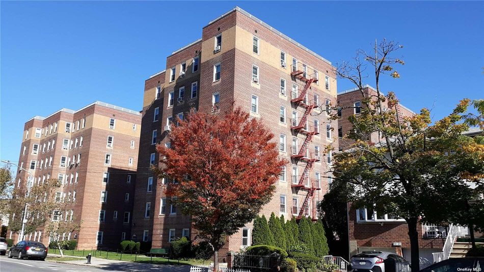 Image 1 of 5 for 30-11 Parsons Boulevard #7O in Queens, Flushing, NY, 11354