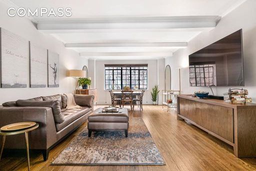 Image 1 of 14 for 102 West 85th Street #3D in Manhattan, New York, NY, 10024