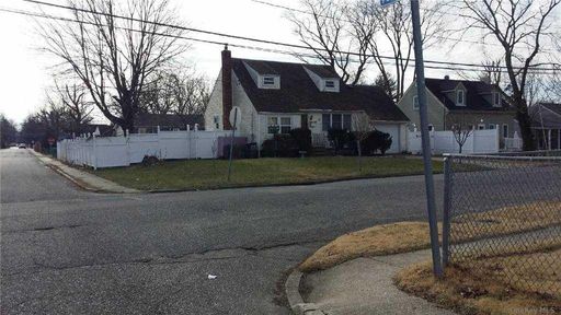 Image 1 of 12 for 390 Earle St in Long Island, Central Islip, NY, 11722
