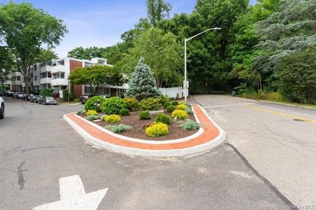 Image 1 of 22 for 921 Colony Drive in Westchester, Hartsdale, NY, 10530