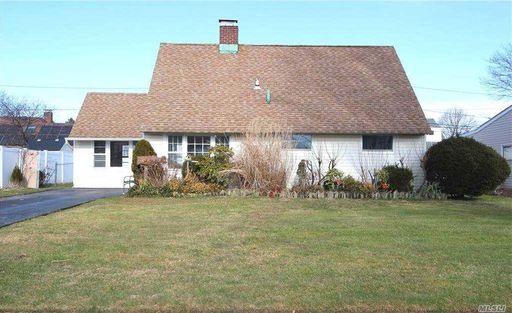 Image 1 of 21 for 63 Meridian Rd in Long Island, Levittown, NY, 11756