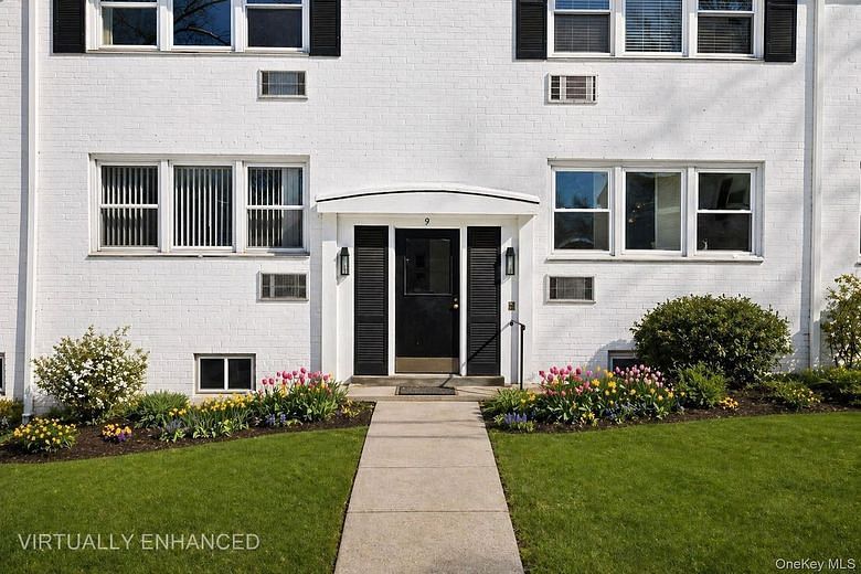 9 Avon Circle #C