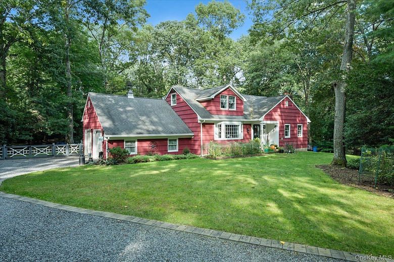 9 Circle Drive