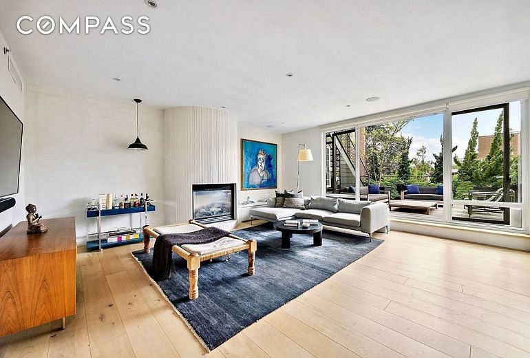 9 College Place #PH4A