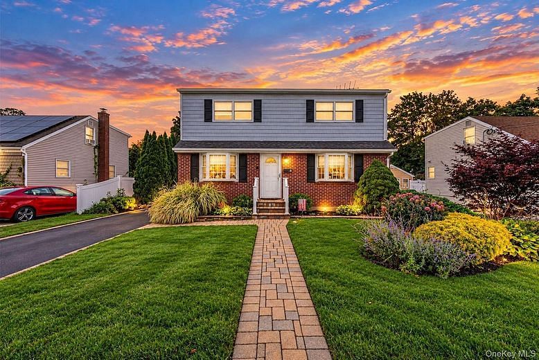 9 Cortelyou Street W