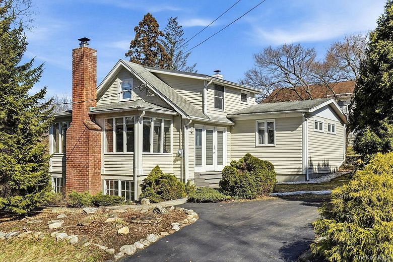 9 Cottage Grove Avenue