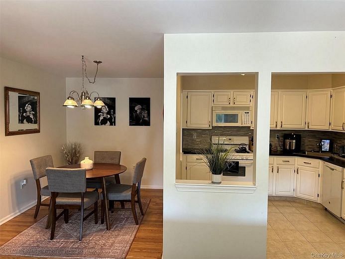 9 Edinburgh Drive #9