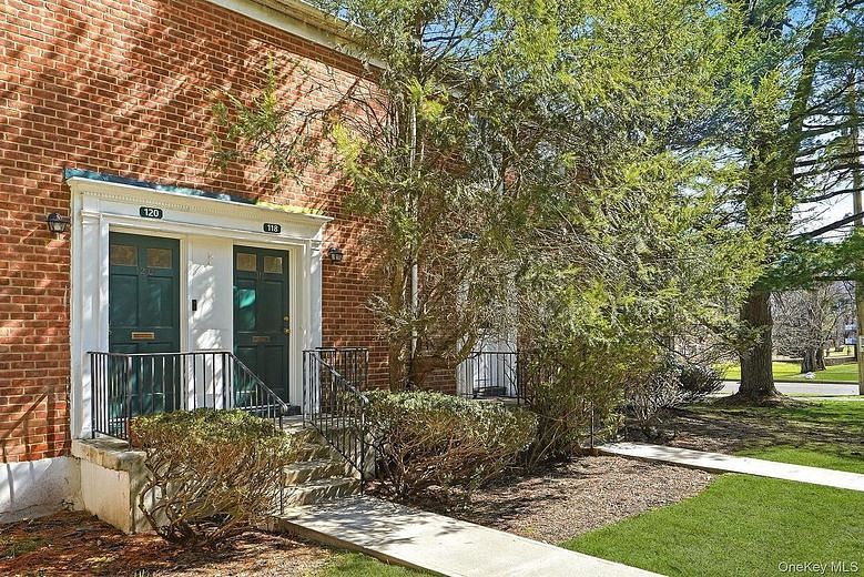 9 Fieldstone Drive #118