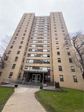Image 1 of 14 for 9 Fordham Hill Ova #9c in Bronx, Out Of Area Town, NY, 10468