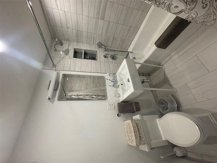 9 Fordham Hill Oval #17C